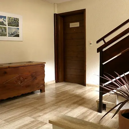 Chesa Dominium Apartment