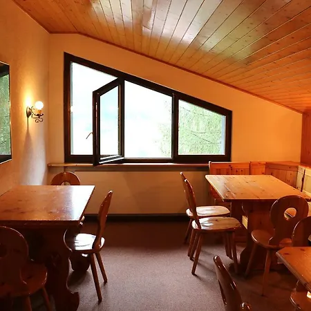 Chesa Dominium Apartman Bergün