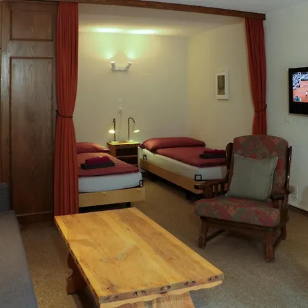 Chesa Dominium 贝尔京